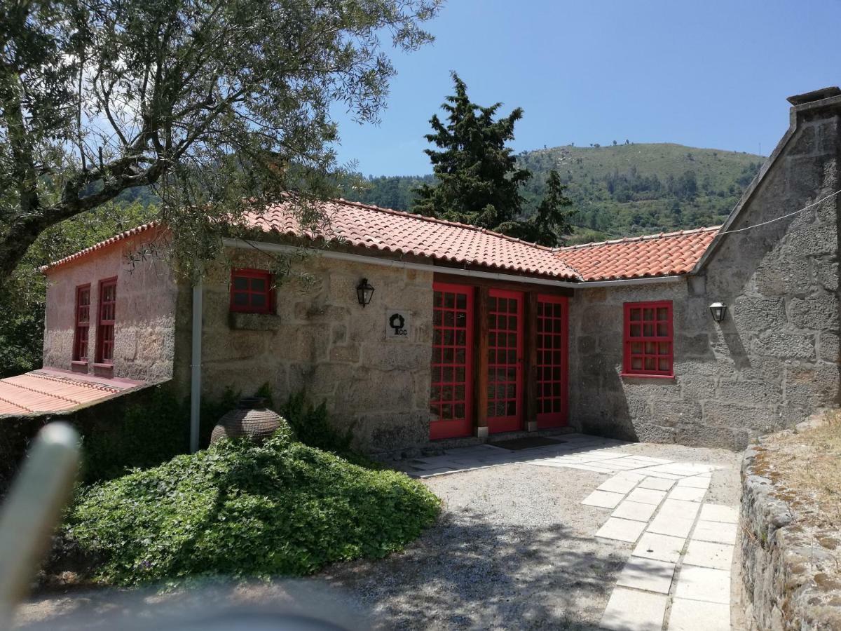 Casa do Silvério Santa Cruz do Douro Exterior foto